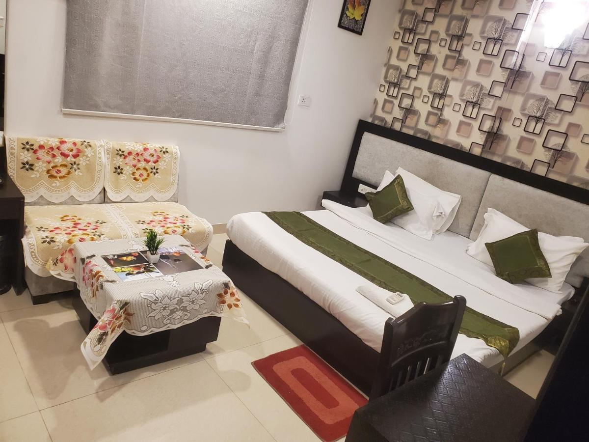 Hotel Aashiyana Inn New Delhi Extérieur photo