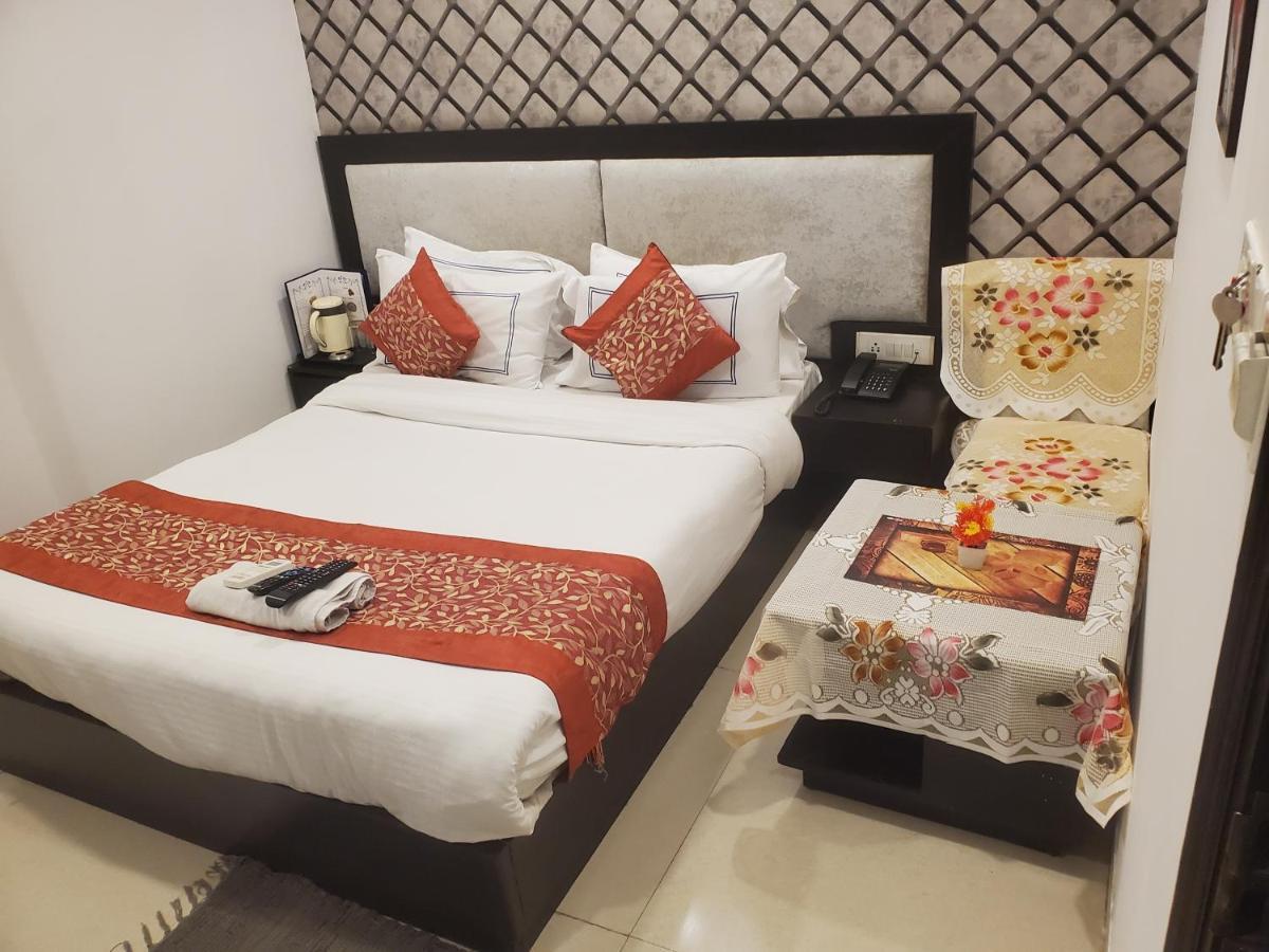 Hotel Aashiyana Inn New Delhi Extérieur photo