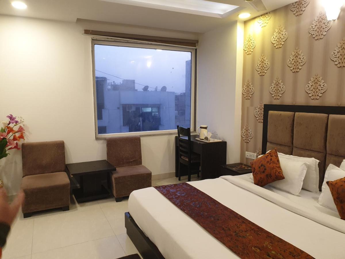 Hotel Aashiyana Inn New Delhi Extérieur photo